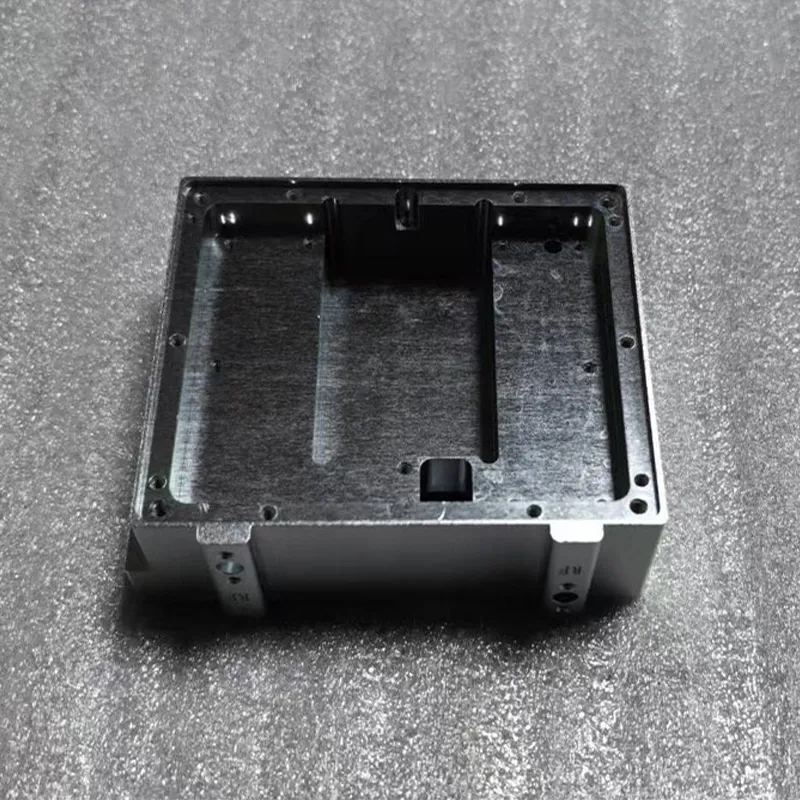 Обрабатываемая деталь A-13 для радиочастотных изделий