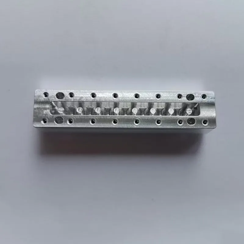 СВЧ-изделие B-1