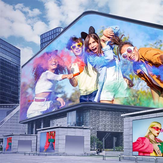 FC PRO кейс в торговом центре St Laurent в Оттаве, Канада