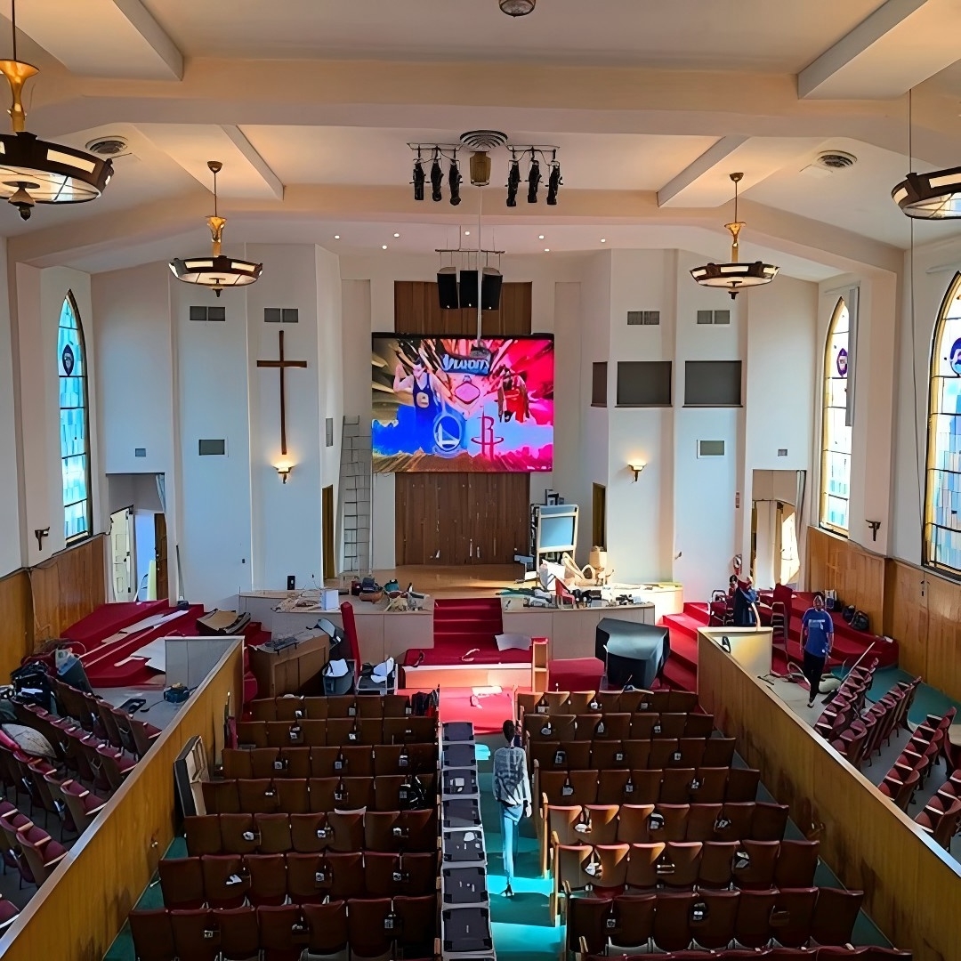 Светодиодный корпус FS в церкви, Лондон, Великобритания