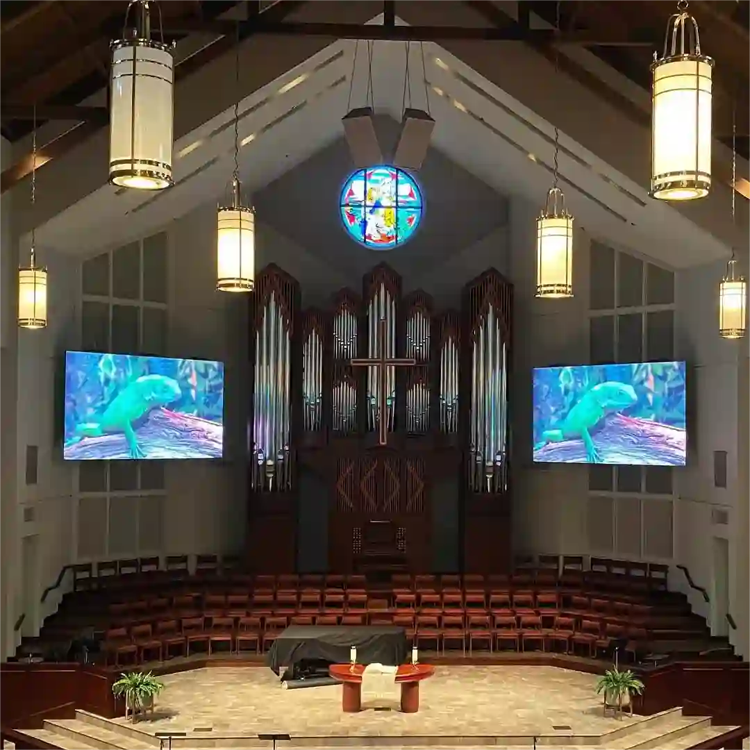 Решение для отображения информации в помещении церкви