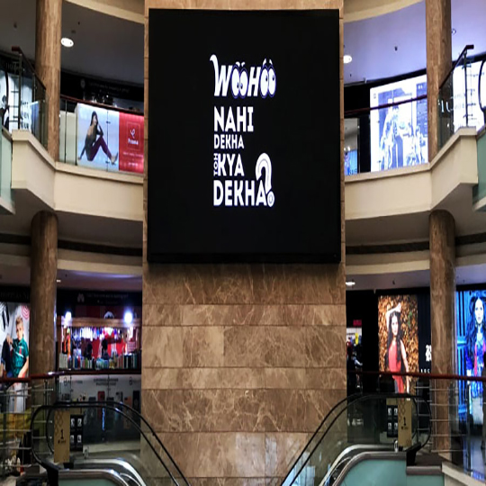 Светодиодная витрина FS Plus в магазине Seattle: Захватывающая внутренняя экспозиция