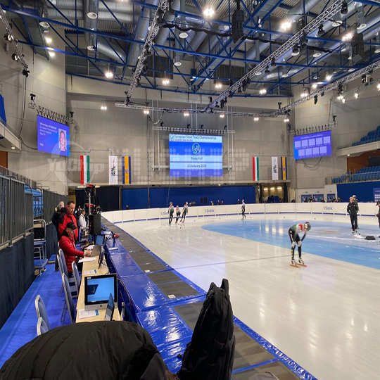 R5 LED дисплей на стадионе, Торонто, Канада