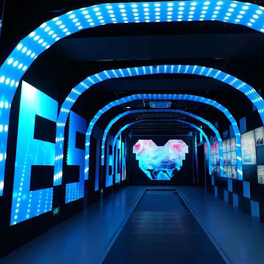 FS Plus Case в выставочном зале, Шанхай, Китай