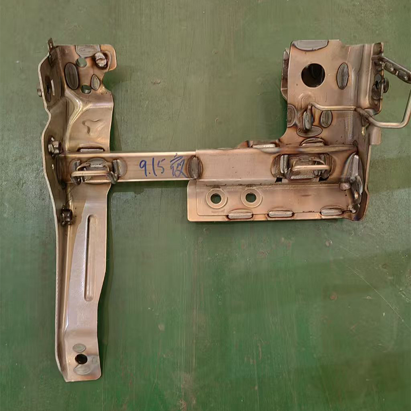 Автомобильная штампованная петля из листового металла