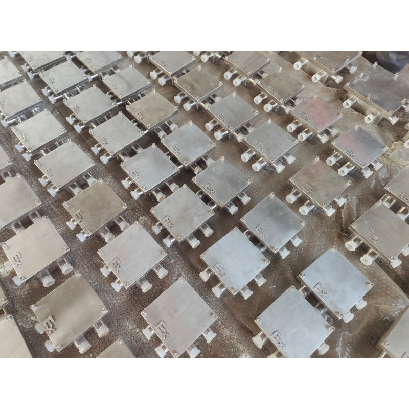 Взрывобезопасная коробка из нержавеющей стали