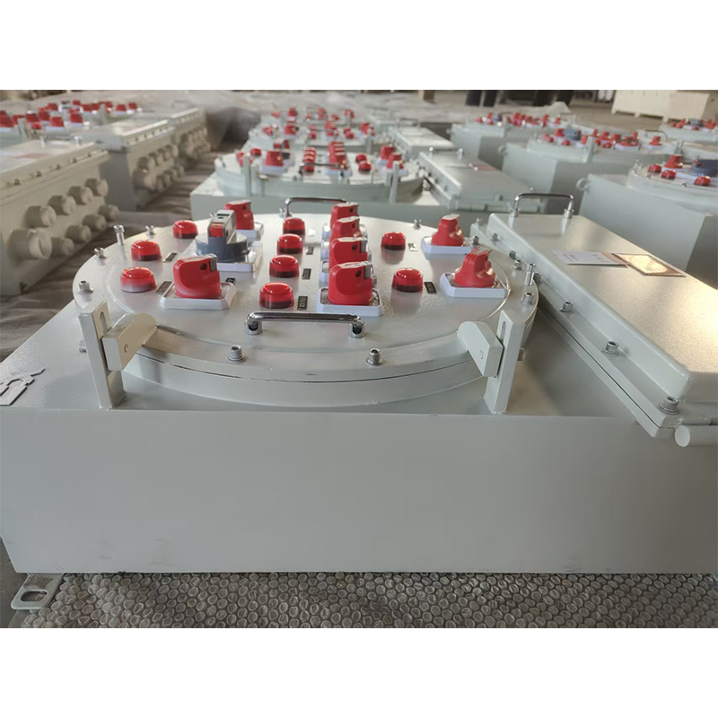 Взрывобезопасная панель подключения с кнопками запуска/остановки