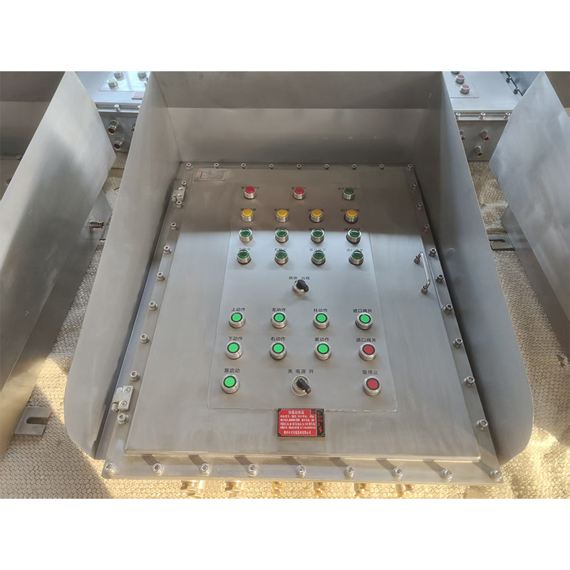 Взрывобезопасная панель управления с несколькими цепями