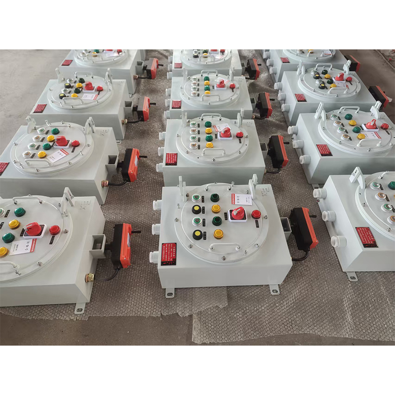 Взрывобезопасный блок подключения и управления для промышленности