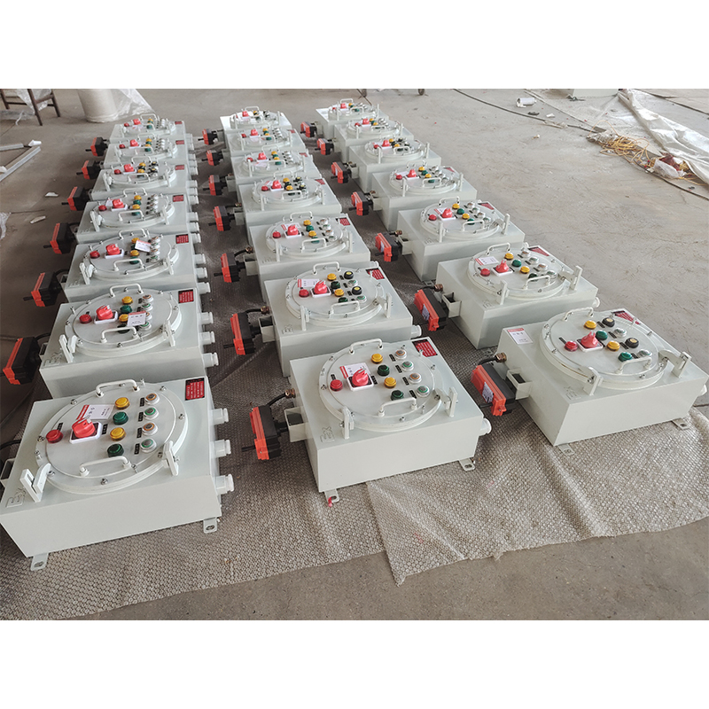 Коробка управления взрывобезопасная с подключением проводов