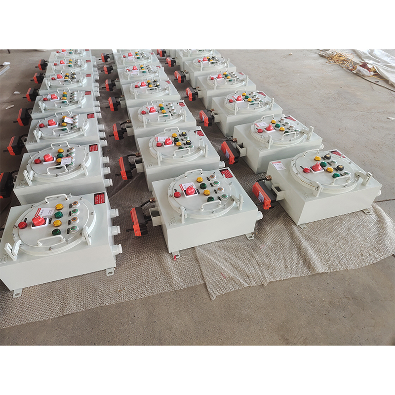 Коробка управления взрывобезопасная с подключением проводов