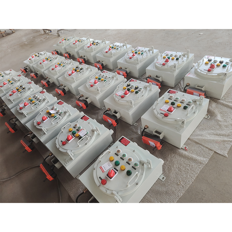 Коробка управления взрывобезопасная с подключением проводов