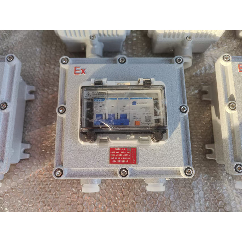 Независимая взрывобезопасная коробка для электропитания с автоматикой