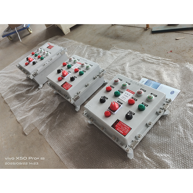 Распределительная коробка из литого алюминия