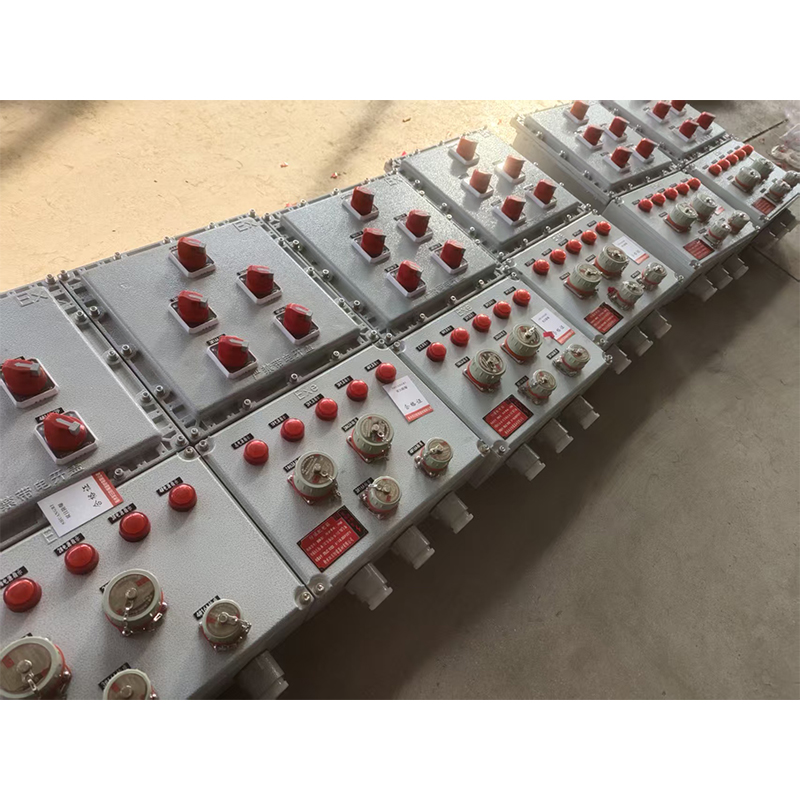 Распределительная коробка из литого алюминия