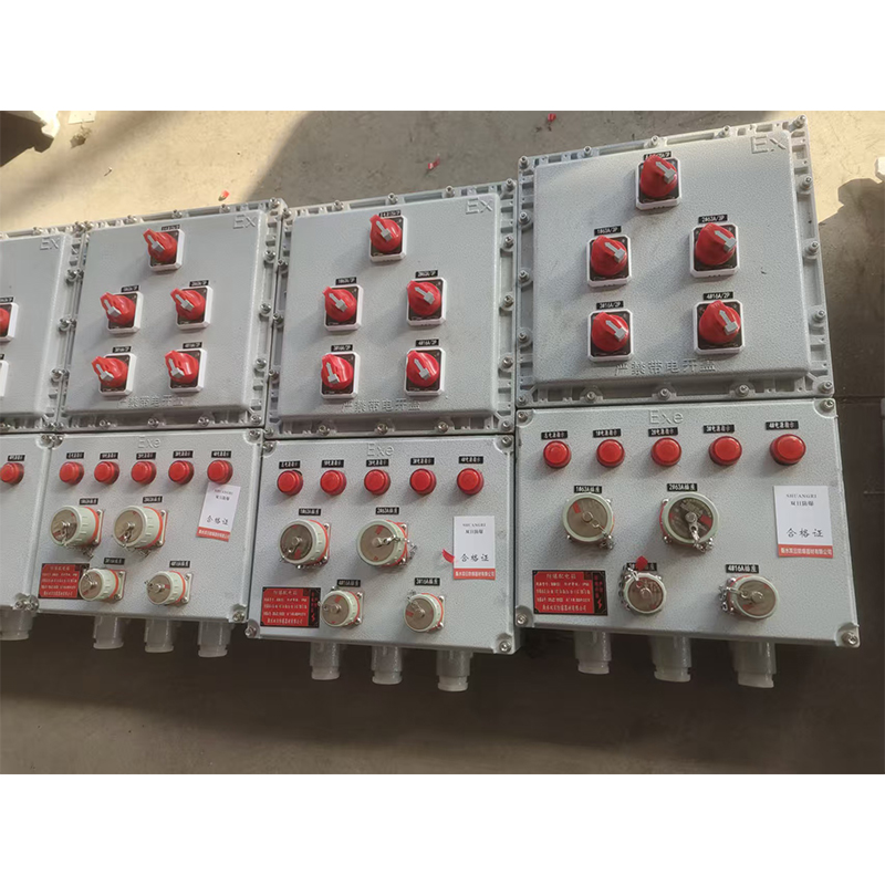 Распределительная коробка из литого алюминия