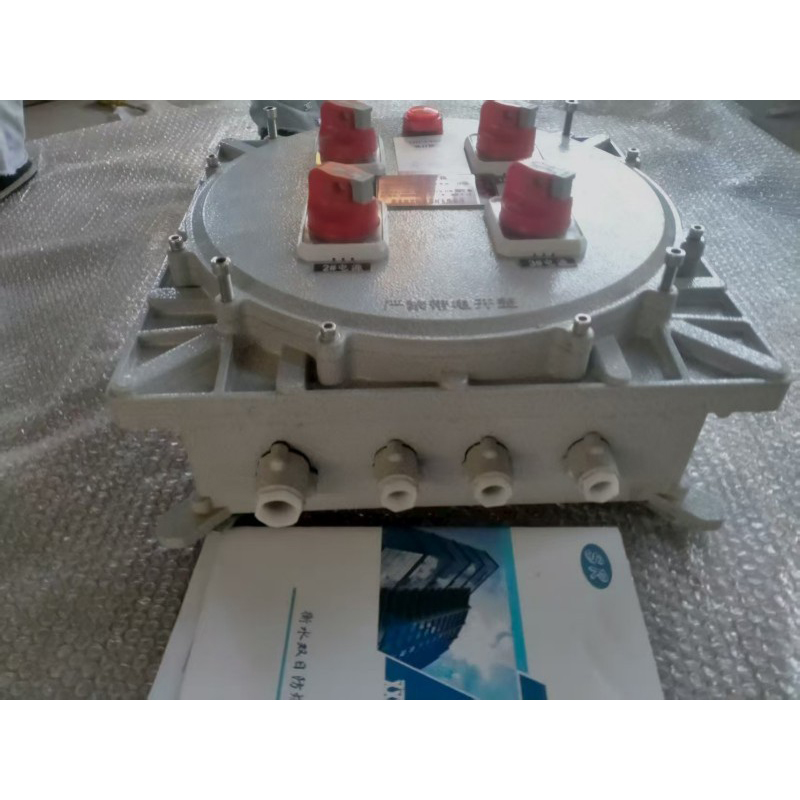 Распределительная коробка из литого алюминия