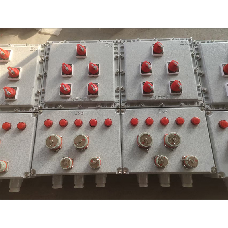 Распределительная коробка из литого алюминия