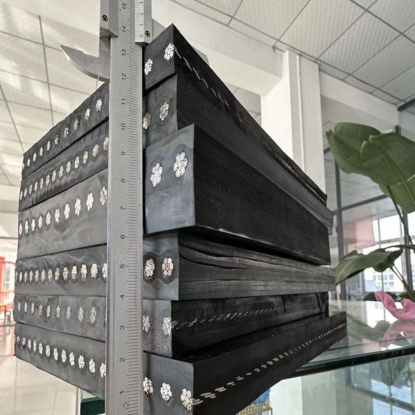 Конвейерная лента с стальным тросовым каркасом