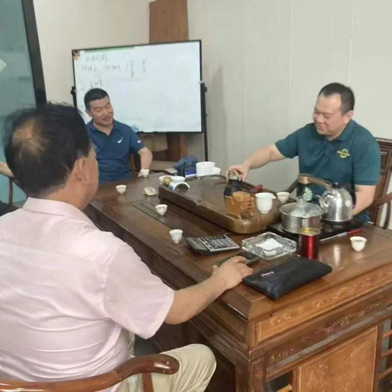 Углубление сотрудничества в цепочке поставок и совместное стремление к высококачественному развитию | Руководство компании «Ханьчжун Вэйкэ» с визитом в «Дунгуань Фэнняо Пресижн»