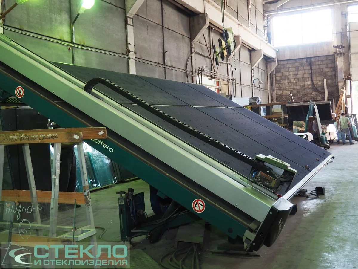 Закаленное стекло нагрузка: пределы прочности и безопасность в 2026 году