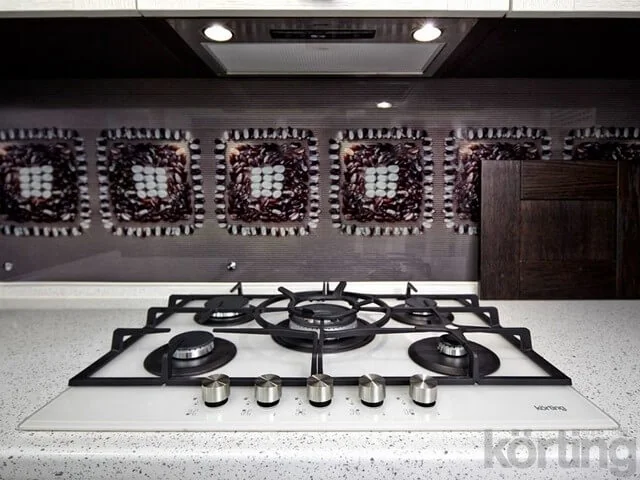 Стеклянная поверхность газовой плиты: выбор, уход и лучшие модели 2026