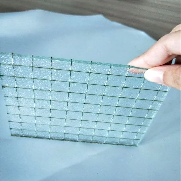 Закаленное армированное стекло: надежная защита и прочность для вашего дома в 2026 году