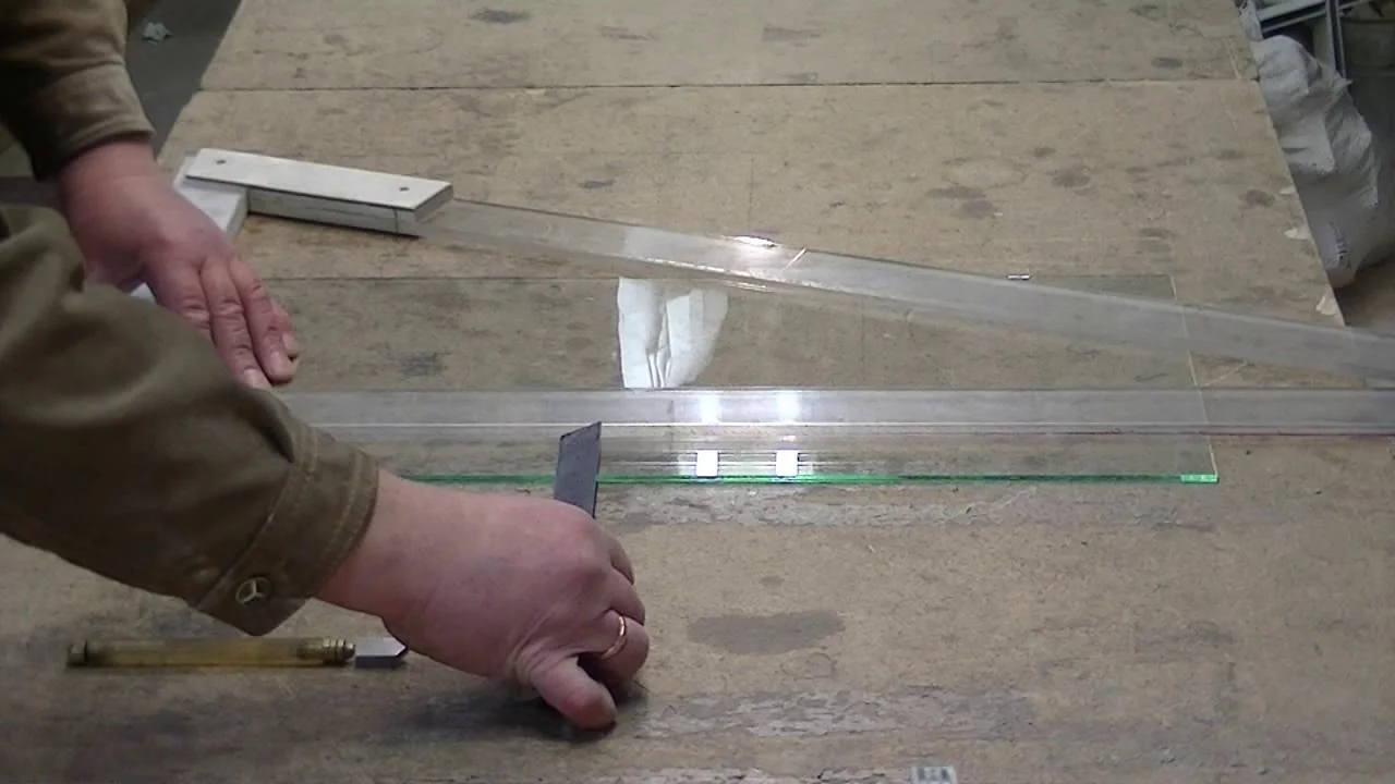 можно ли отрезать закаленное стекло: правда о резке и обработке