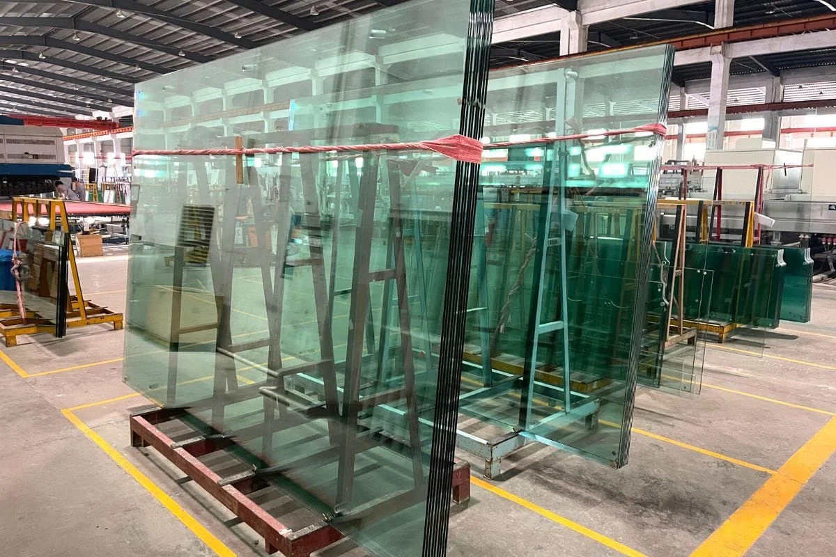 Блоки из закаленного стекла: надежные решения для современного строительства 2026