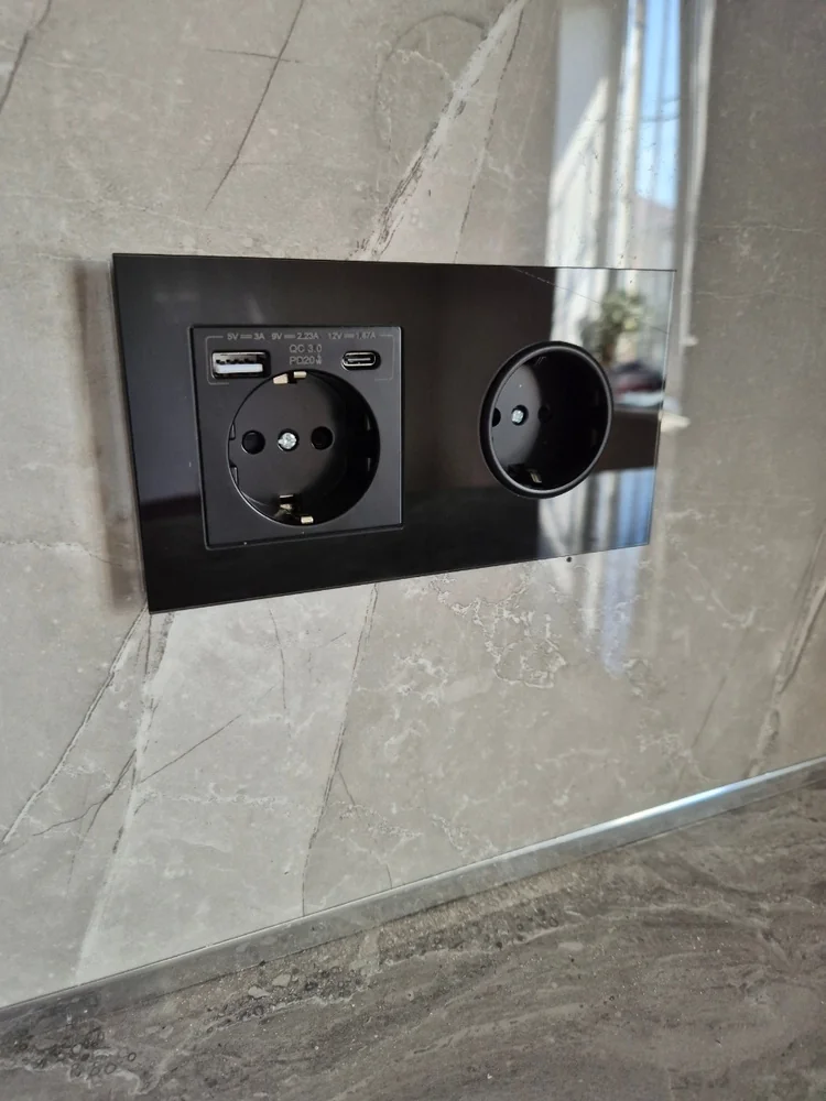 Розетки закаленное стекло черная: стильный дизайн для современного интерьера