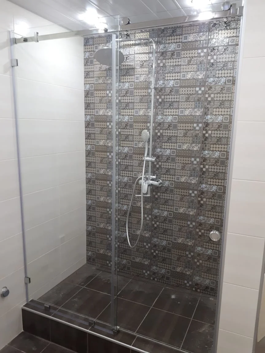 Изготовление закаленного стекла на заказ: надежные поставщики из Китая