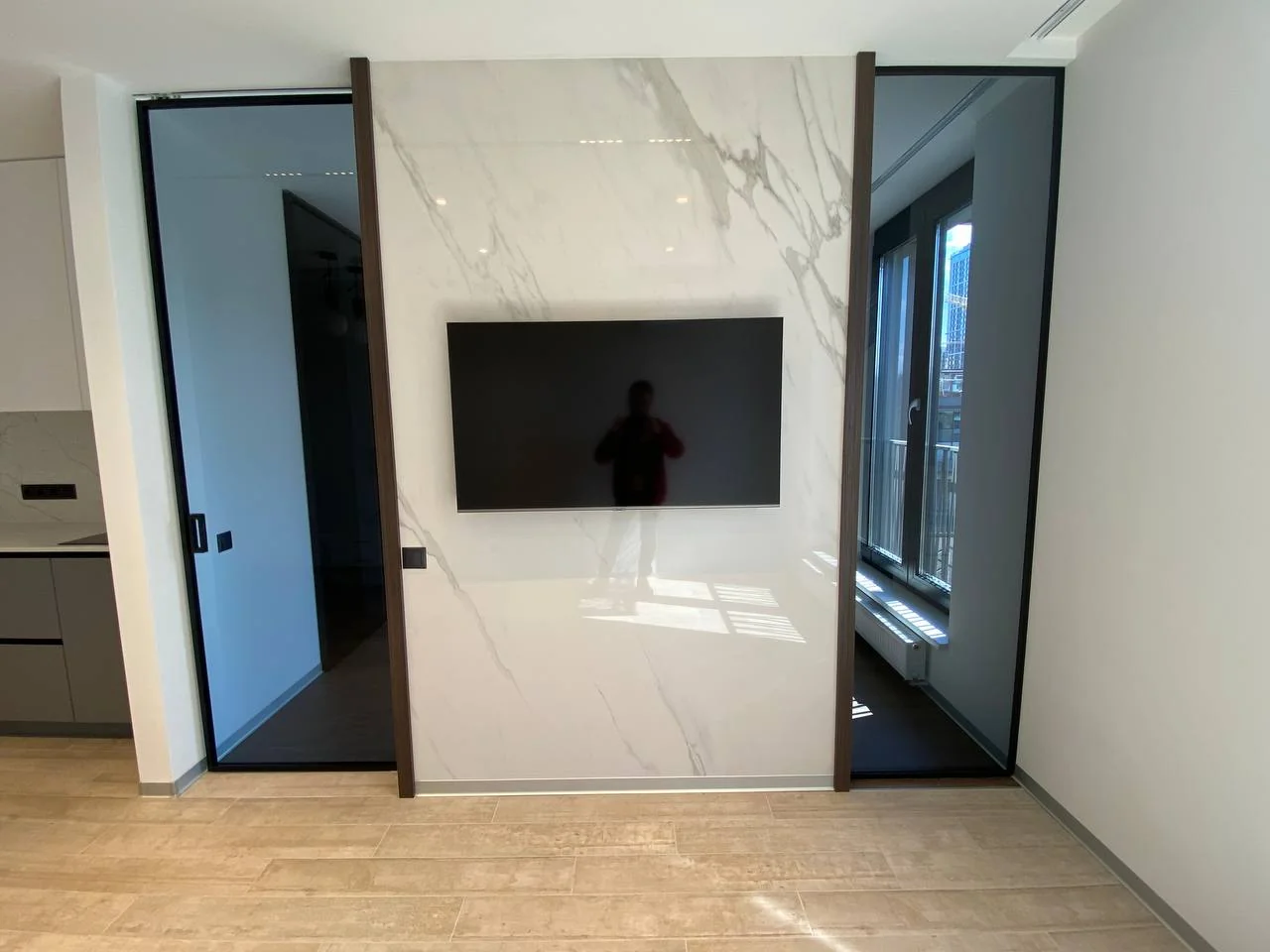 Китай дверь из закаленного стекла черная: надежные поставщики