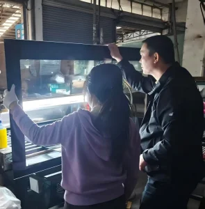 темное закаленное стекло