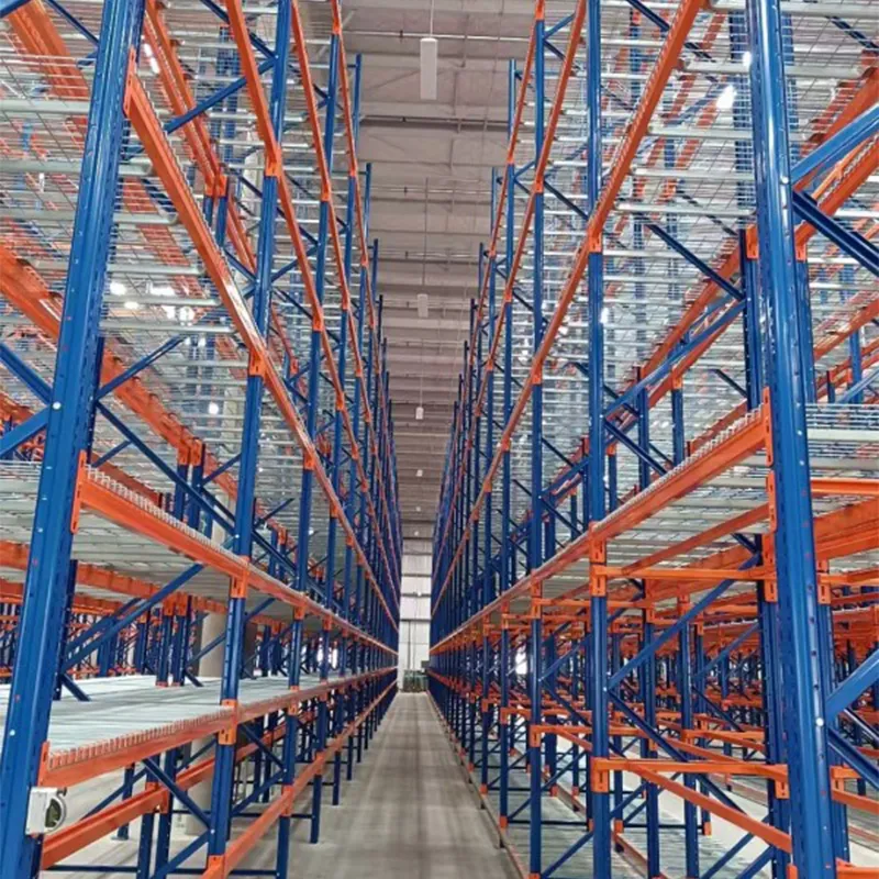 Паллетные стеллажи с сетчатыми полками