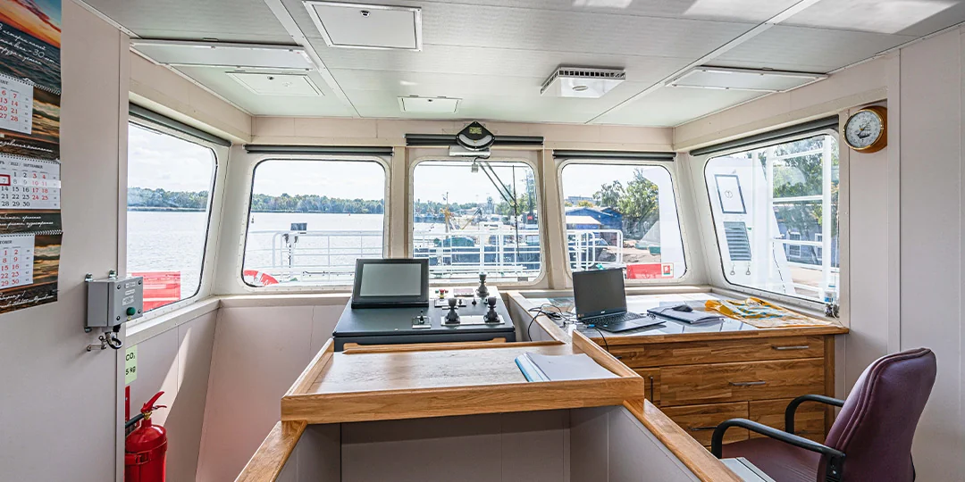 Китайские поставщики: надежная судовая консоль управления для современных судов