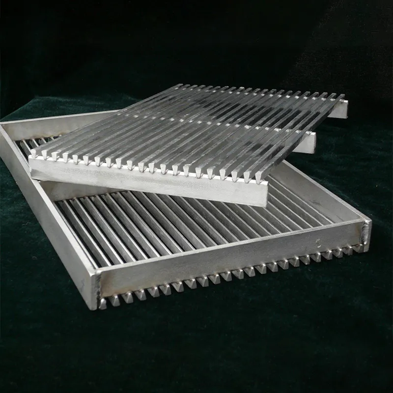 Пластинчатая ситовая панель