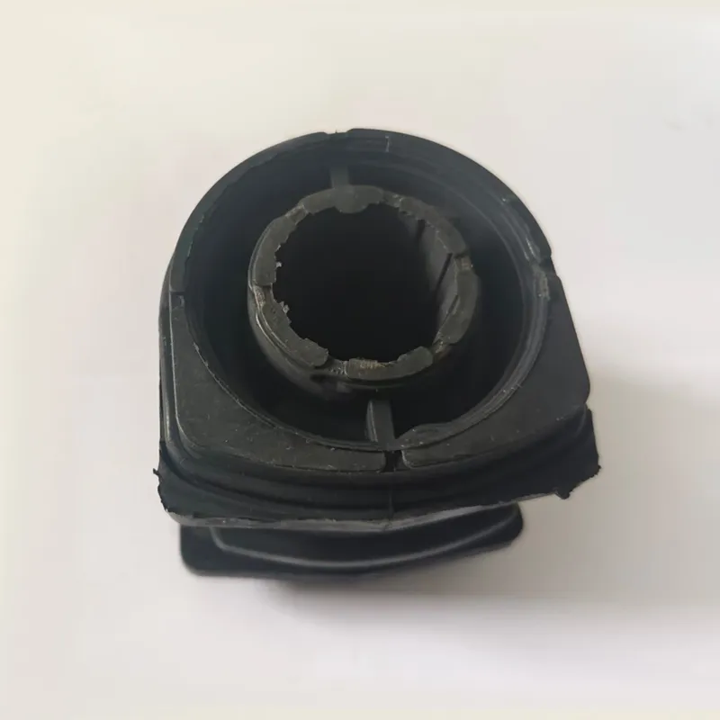 Амортизационная втулка (чёрная) 04743094AA