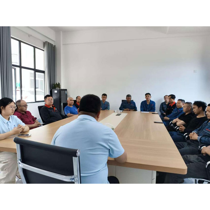 Компания ООО Гуйчжоу Сыци Производство Стальных Форм провела обучение по технике безопасности, укрепляя рубежи защиты при производстве стальных форм