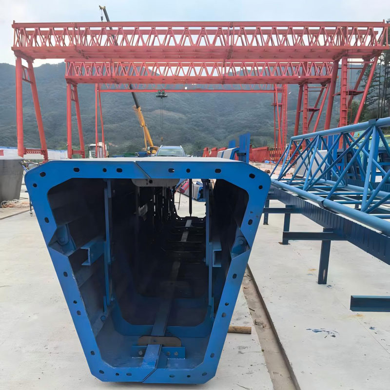 Стальные опалубки для коробчатых балок (внутренняя и наружная опалубка)