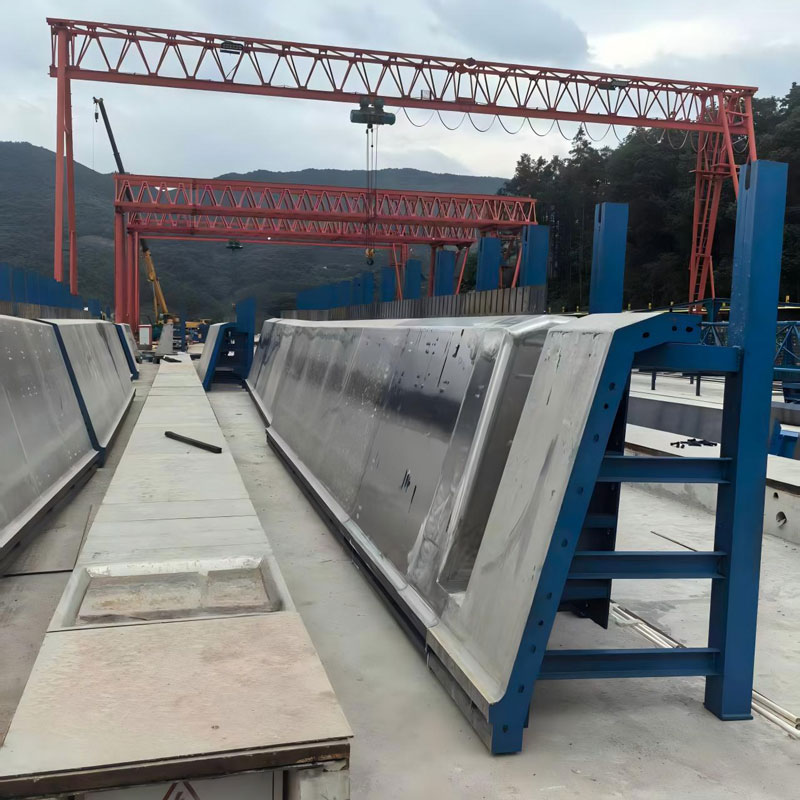 Стальные опалубки для коробчатых балок (внутренняя и наружная опалубка)