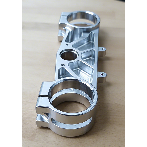 Соединительный элемент