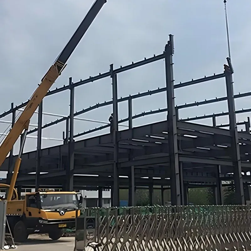 Какое значение имеет антикоррозийная защита для продления срока службы складских металлоконструкций?