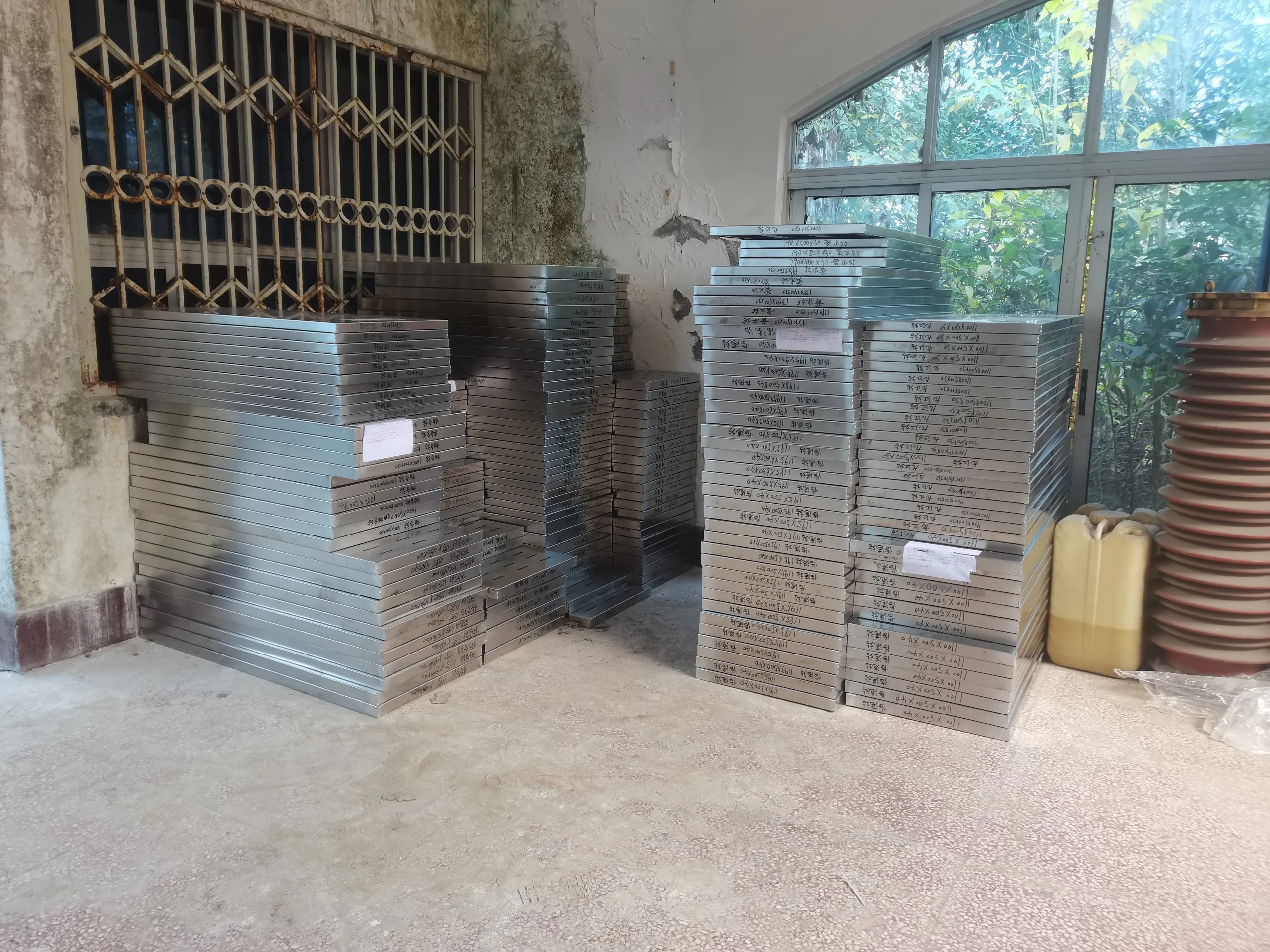 9c928b4a4add8229f3ae94833d720f71