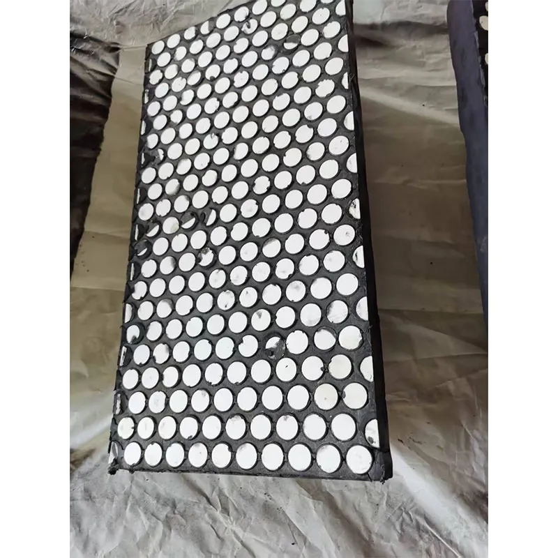 Кераморезиновая композитная футеровочная плита