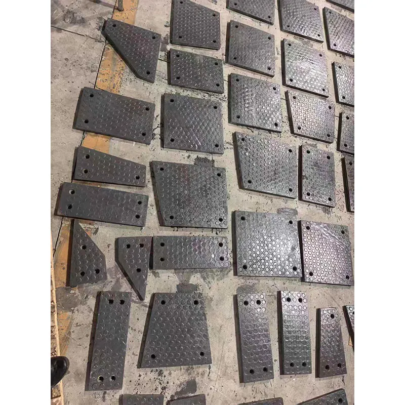 Литая керамическая износостойкая футеровочная плита