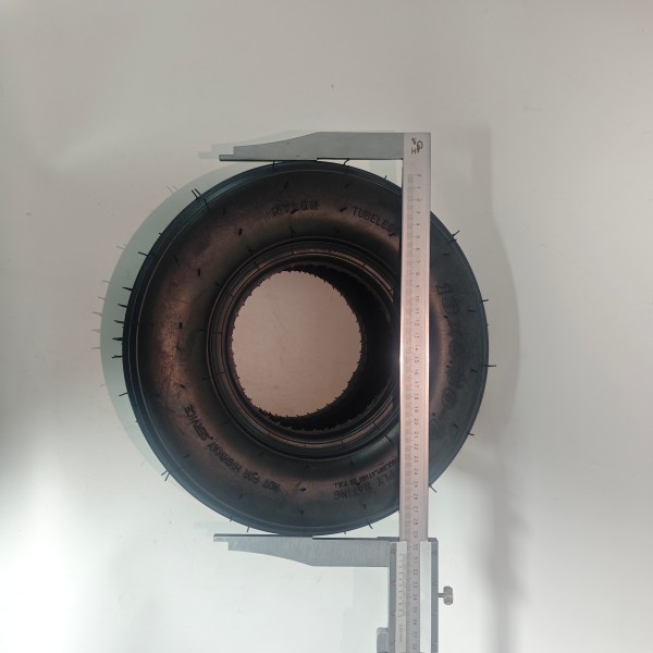 Бескамерная шина с гладким протектором 13×6.50-6