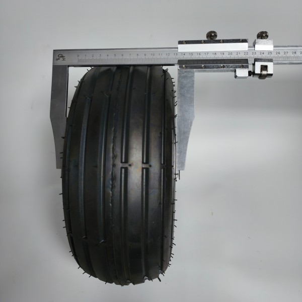 Бескамерное колесо с продольным рифлением 15×600-6