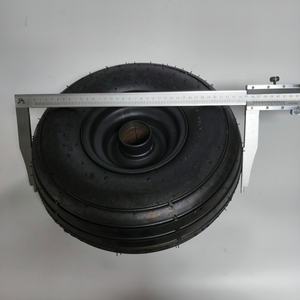 Бескамерное колесо с продольным рифлением 15×600-6