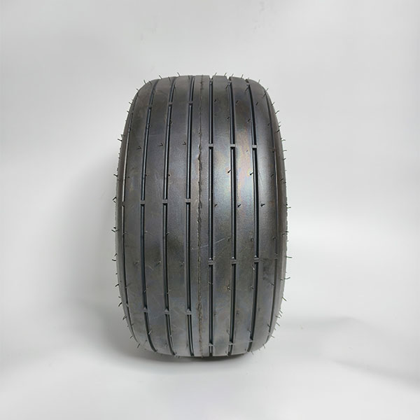 Колесо с камерой и продольным рифлением 18×850-8