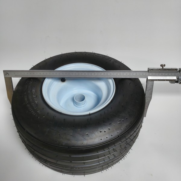 Колесо с камерой и продольным рифлением 18×850-8